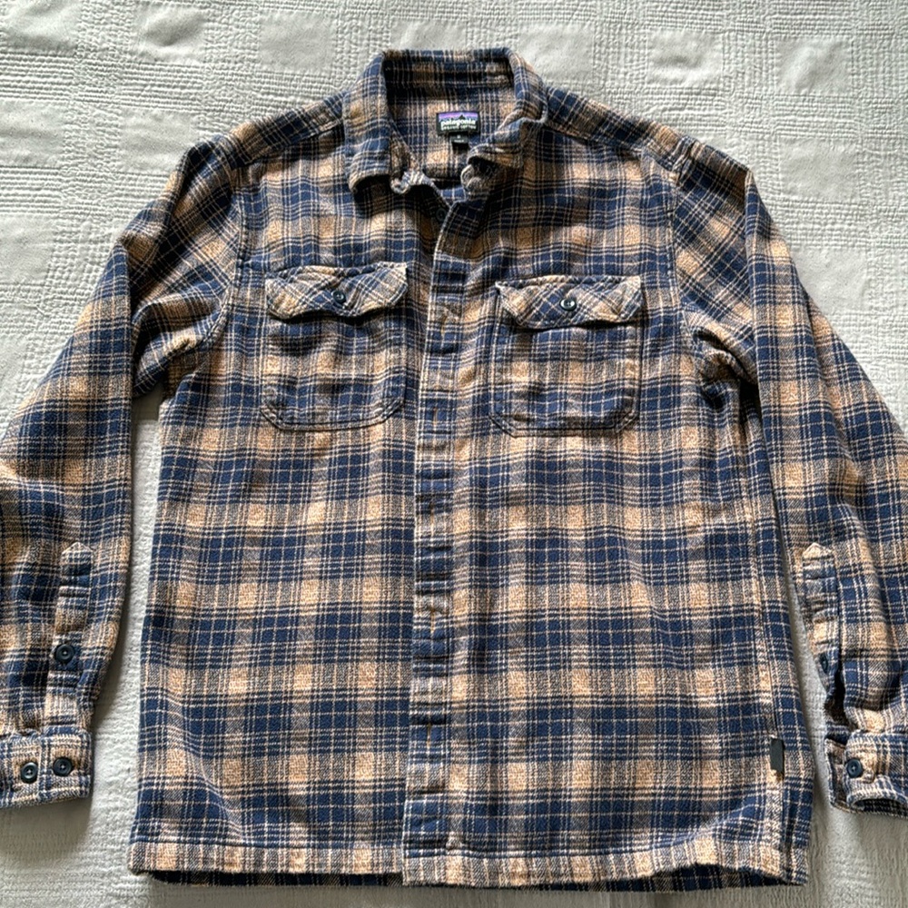 Patagonia men’s fjord, organic cotton flannel, size medium